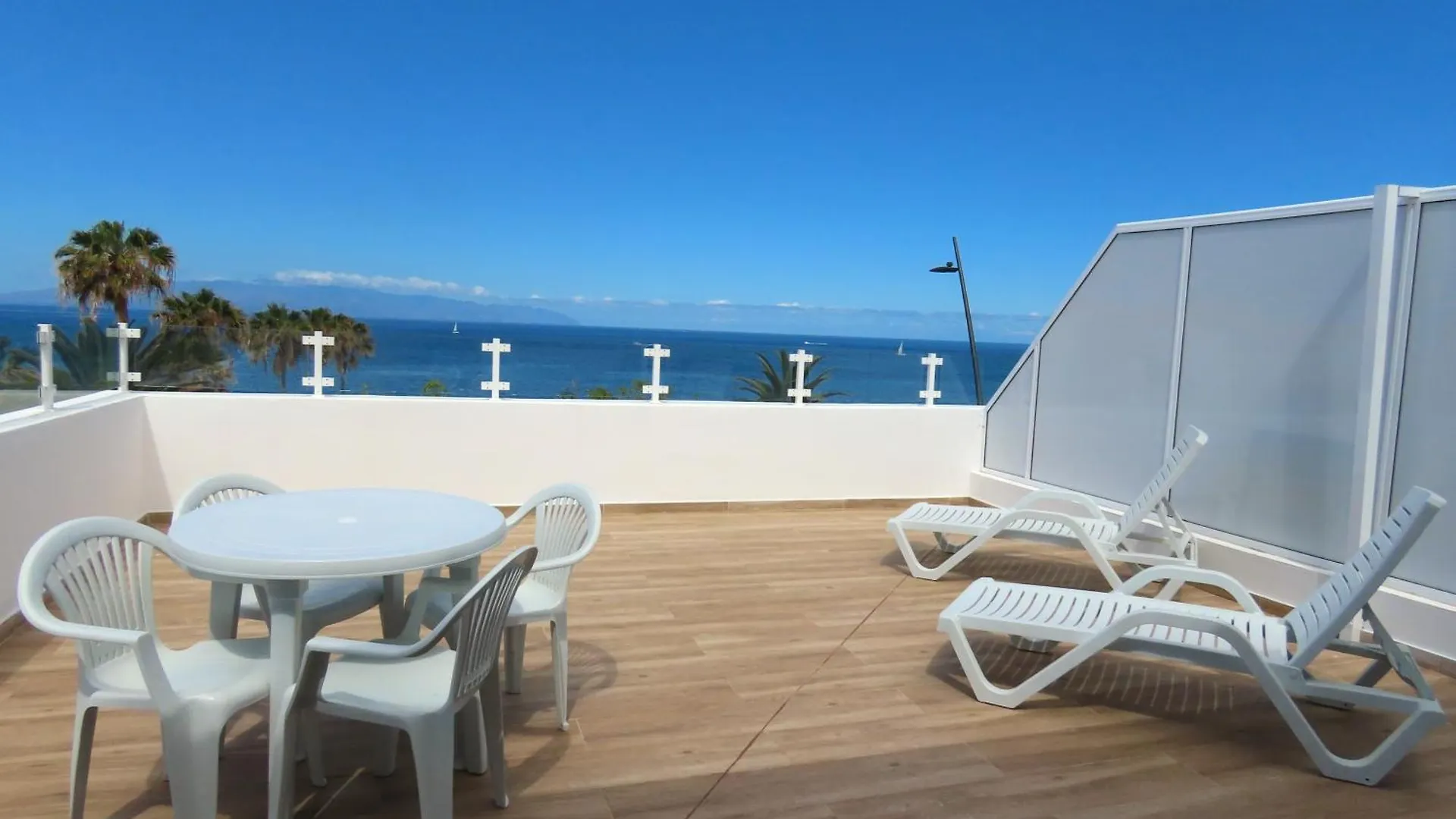 Suncanarias Apartamentos Cristal Playa La Arena Puerto de Santiago